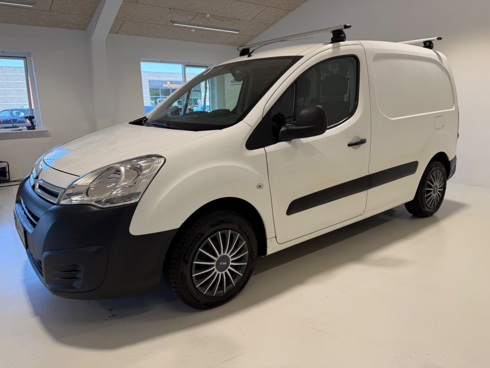Hvid Citroën Berlingo fra 2017