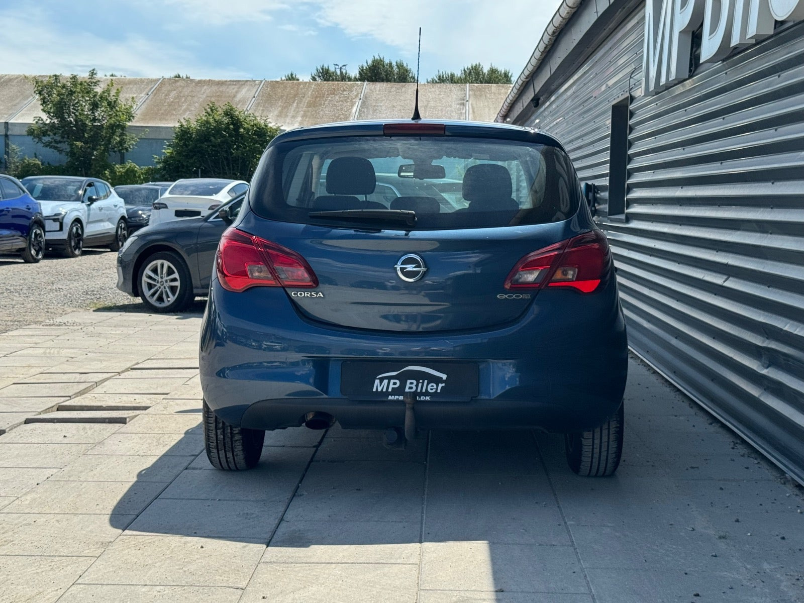 Blå Opel Corsa fra 2015