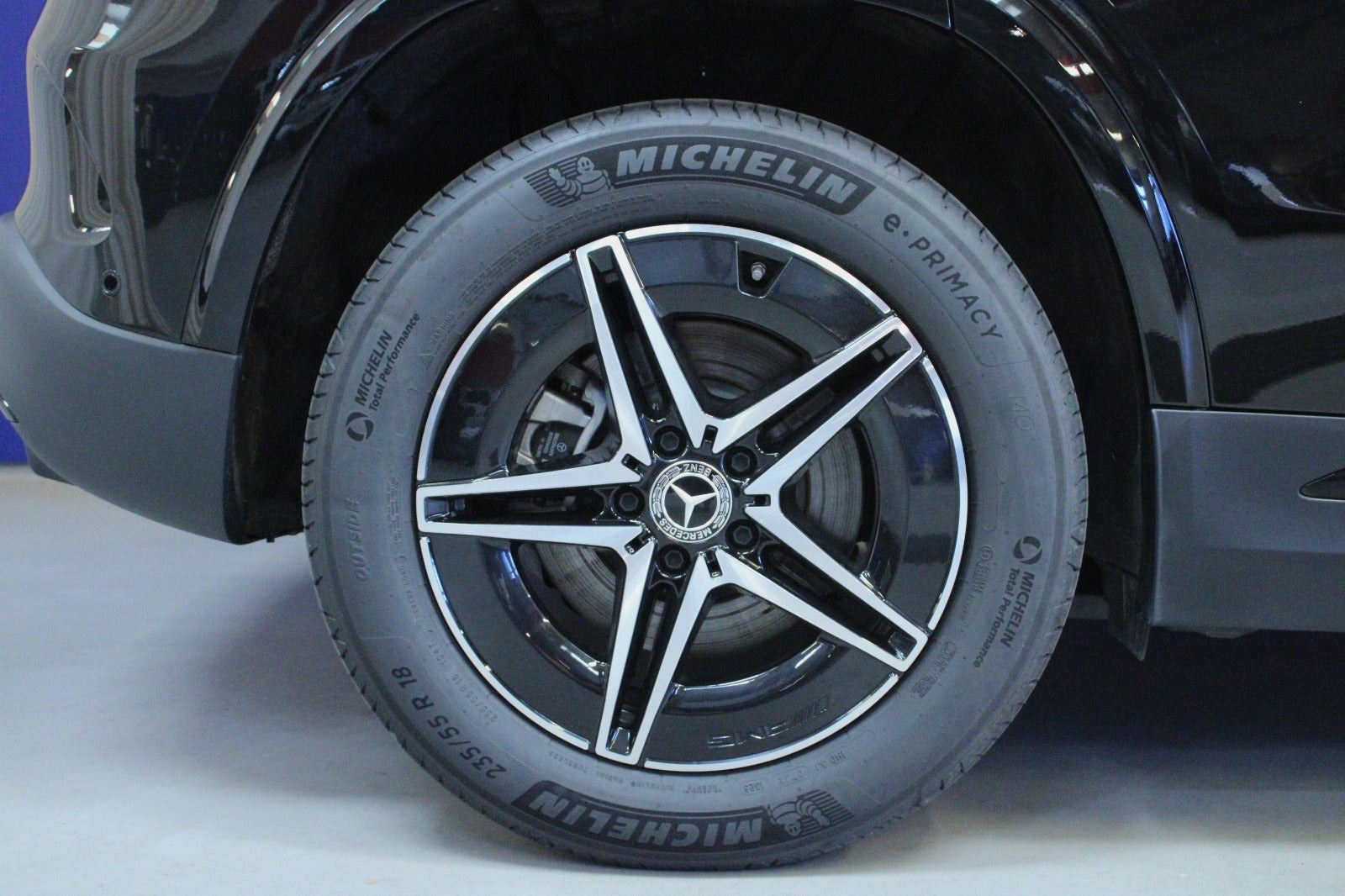 Sort Mercedes EQA250+ fra 2025