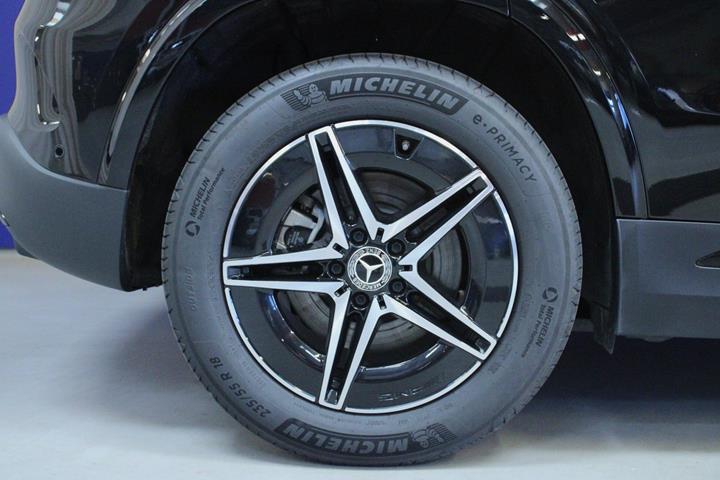 Sort Mercedes EQA250+ fra 2025