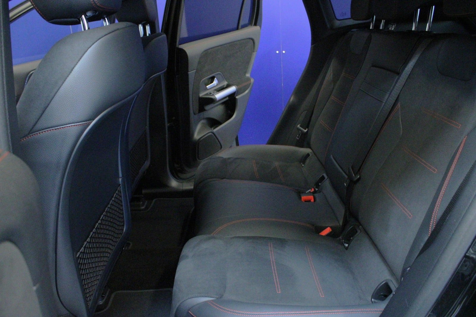 Sort Mercedes EQA250+ fra 2025