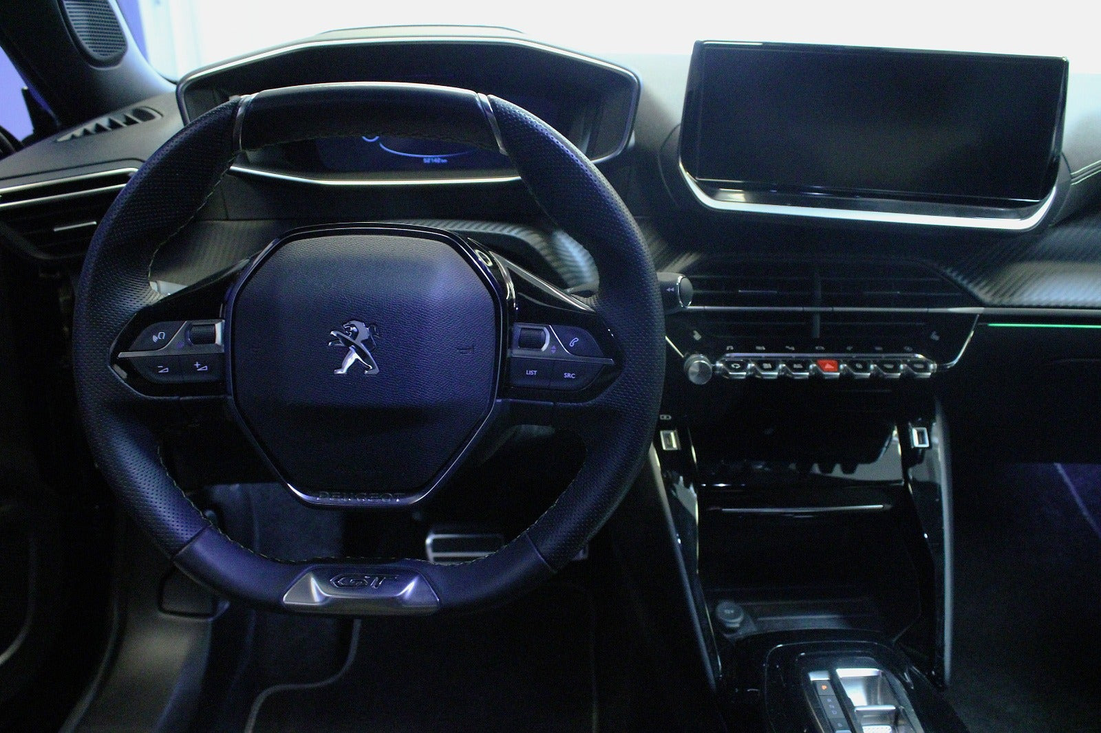 Sort Peugeot e-2008 fra 2023