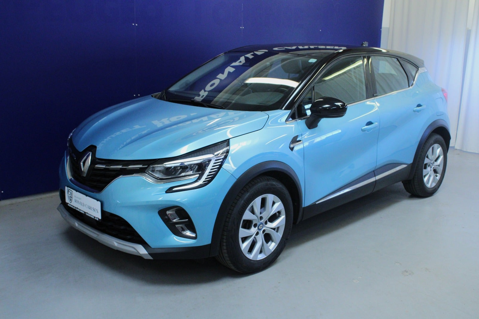 Blå Renault Captur fra 2021