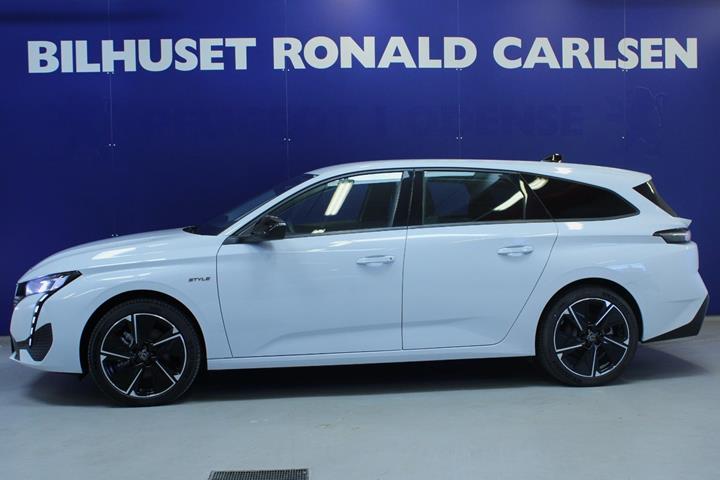 Hvid Peugeot E-308 fra 2025