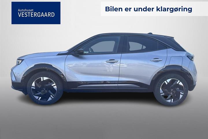 Grå Opel Mokka-e fra 2025