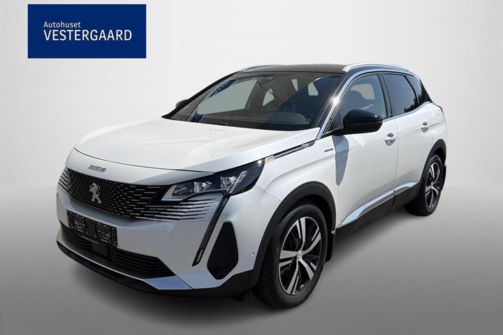 Hvid Peugeot 3008 fra 2020 set udefra