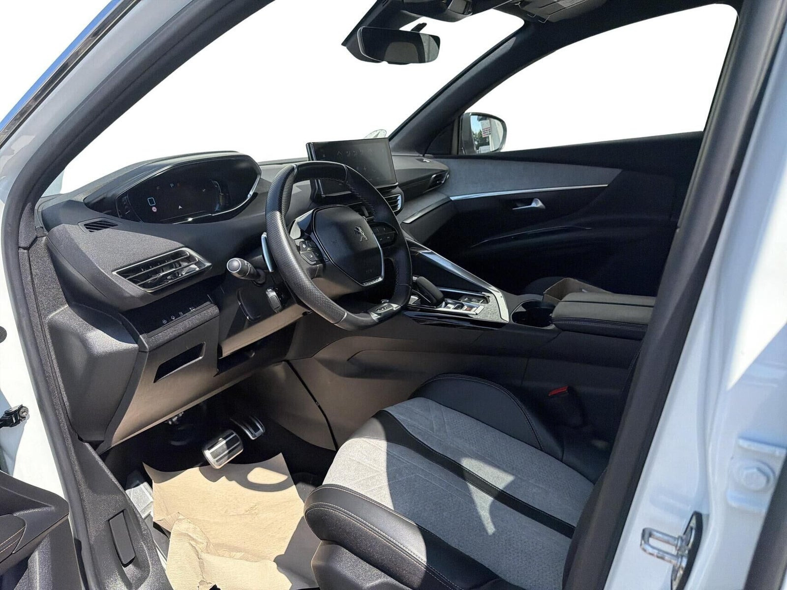 Hvid Peugeot 3008 fra 2020