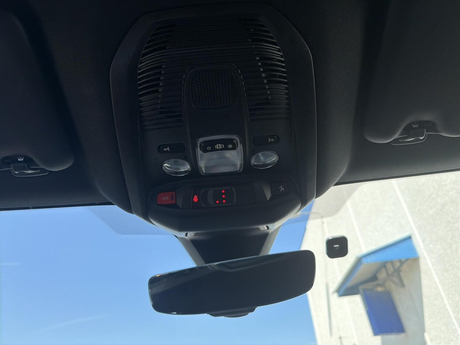 Hvid Peugeot 3008 fra 2020