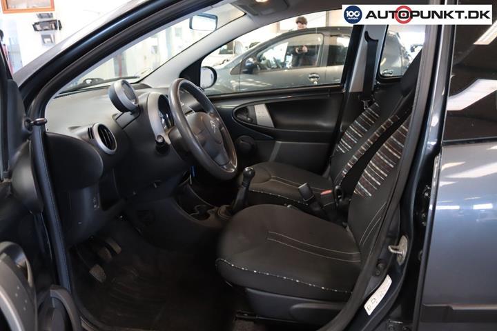 Grå Citroën C1 fra 2013