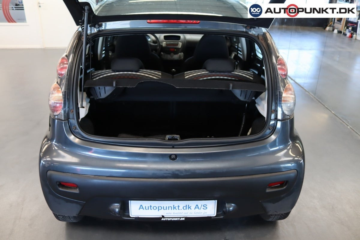 Grå Citroën C1 fra 2013