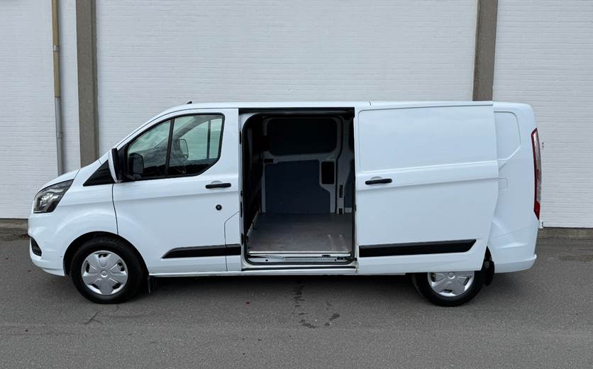 Ford Transit Custom 320 L2 2,0 TDCi 130 Trend aut.