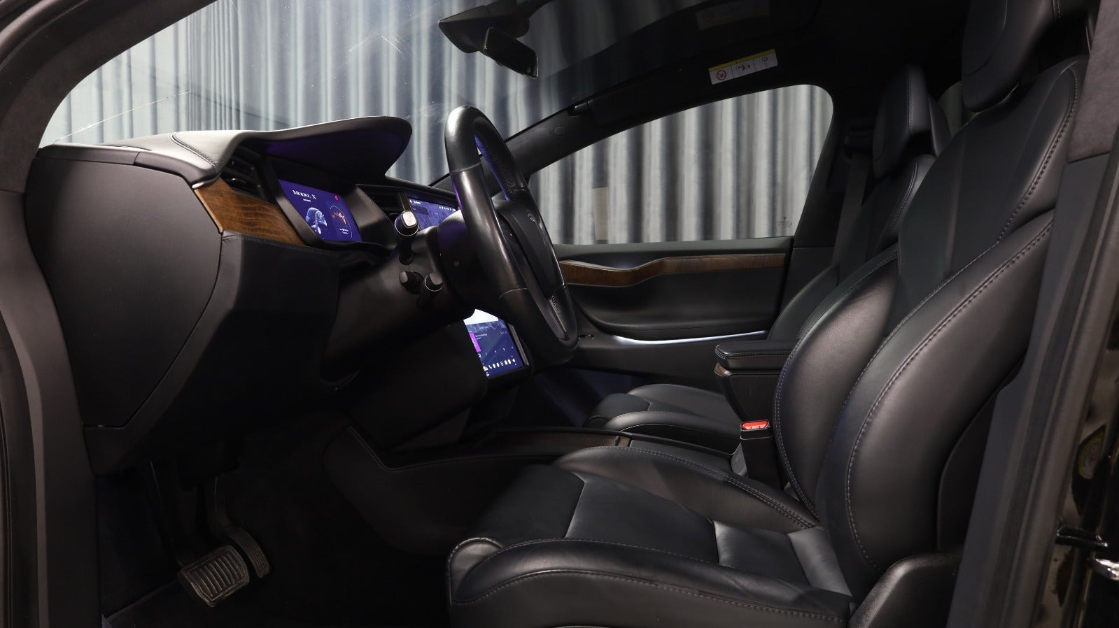 Rød Tesla Model X fra 2019