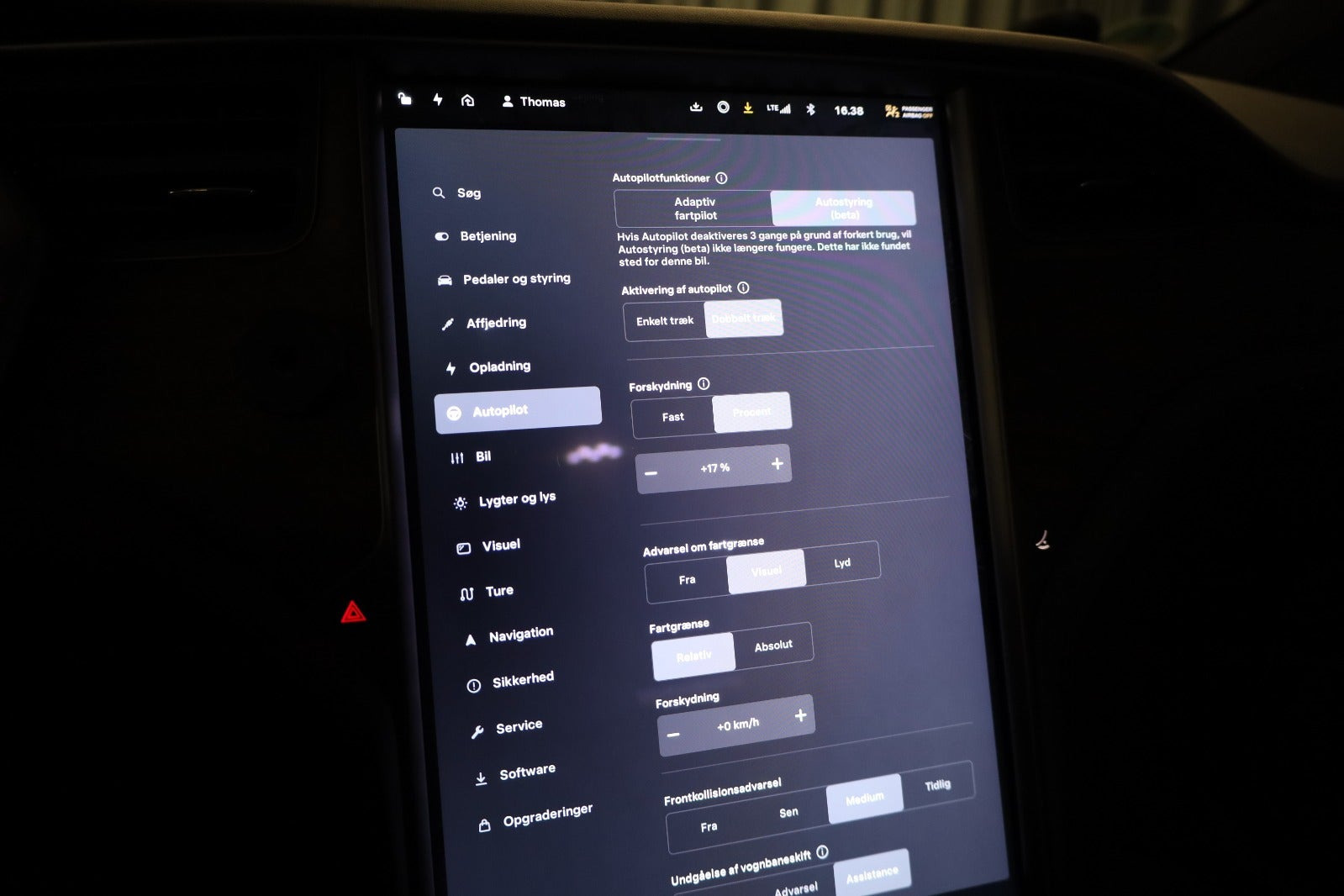 Rød Tesla Model X fra 2019