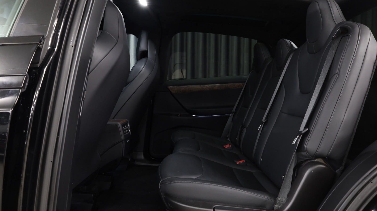 Rød Tesla Model X fra 2019