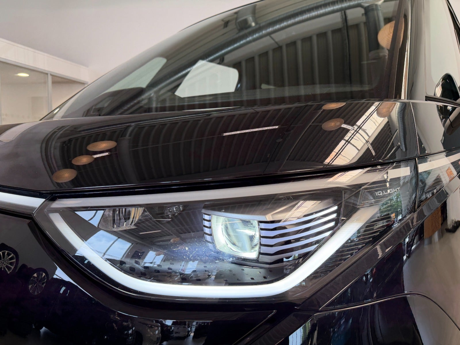 Sort VW ID.Buzz fra 2025