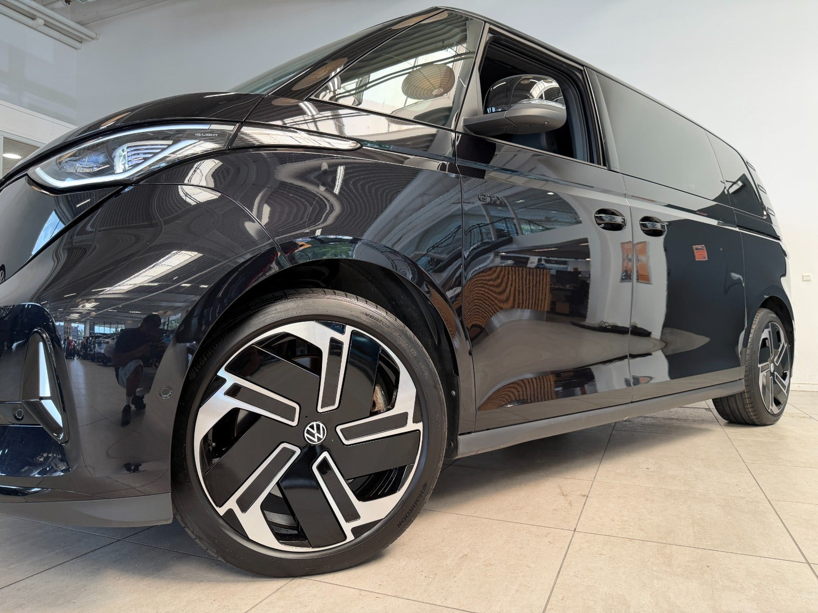Sort VW ID.Buzz fra 2025