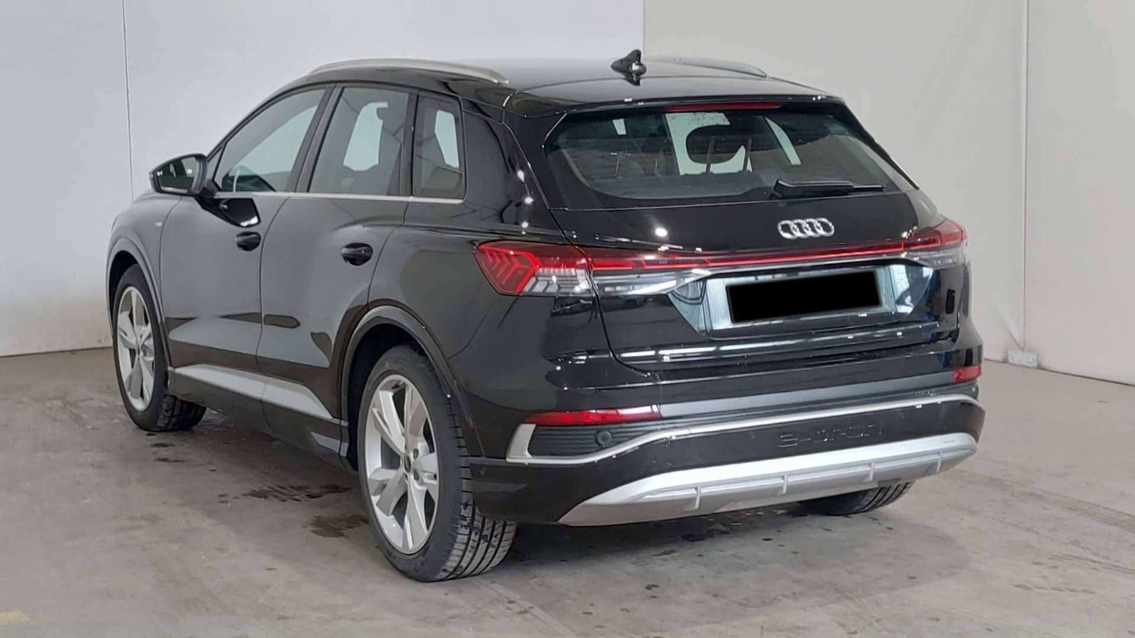 Sort Audi Q4 e-tron fra 2023