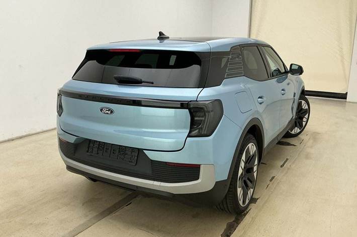 Blå Ford Explorer fra 2025