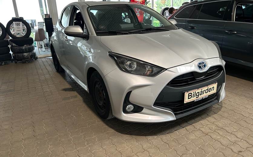 Toyota Yaris 1,5 Hybrid H3 e-CVT