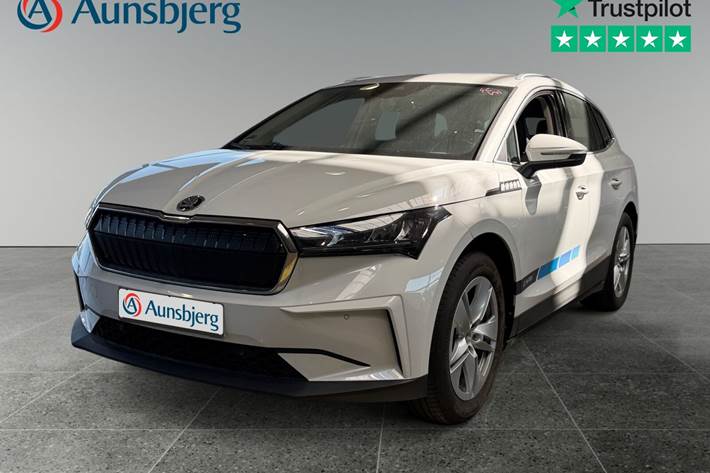 Hvid Skoda Enyaq fra 2022