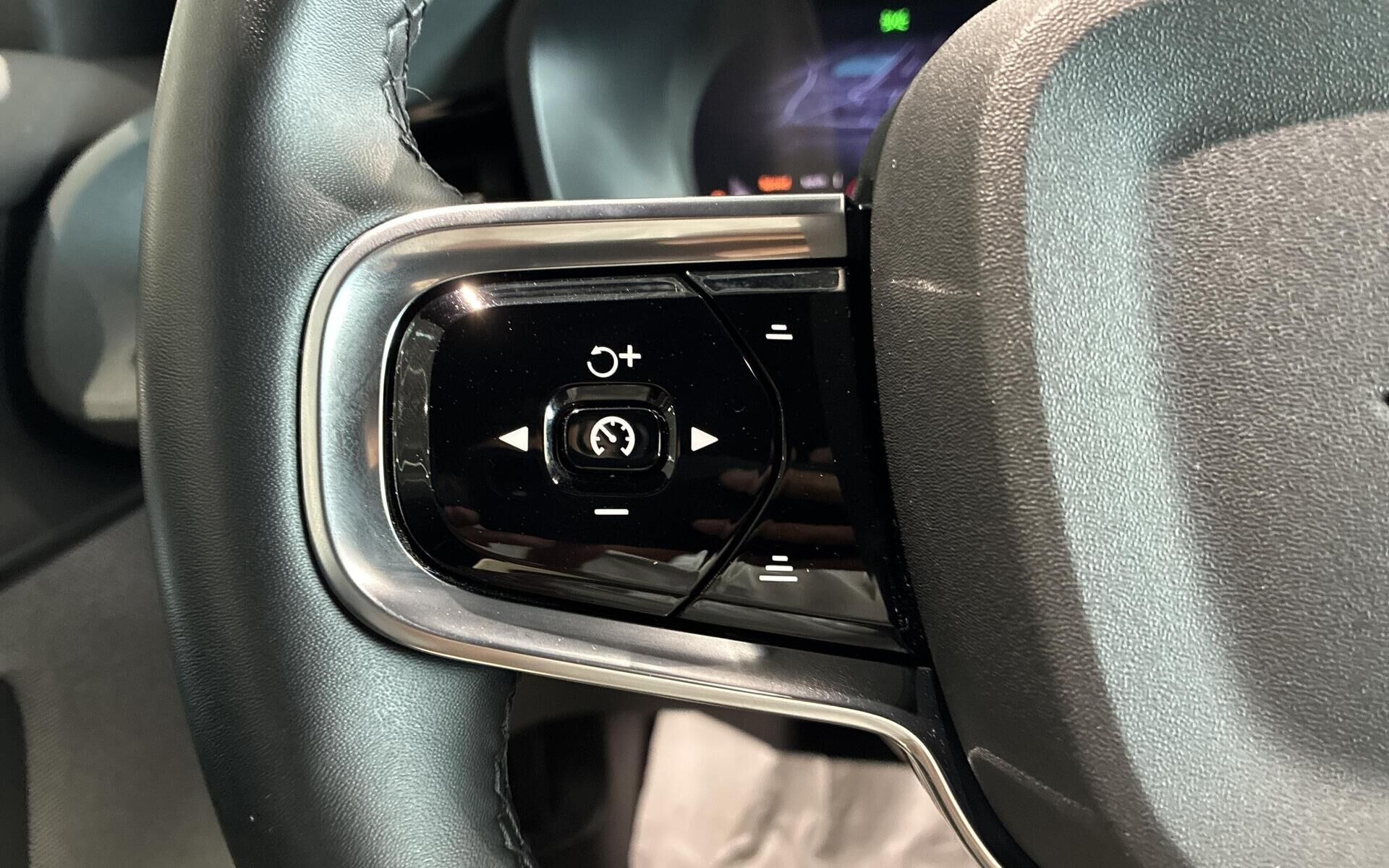 Sort Polestar 2 fra 2023