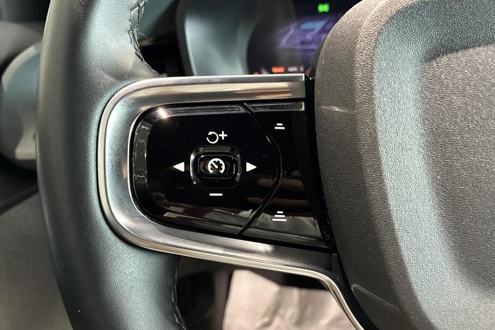 Sort Polestar 2 fra 2023