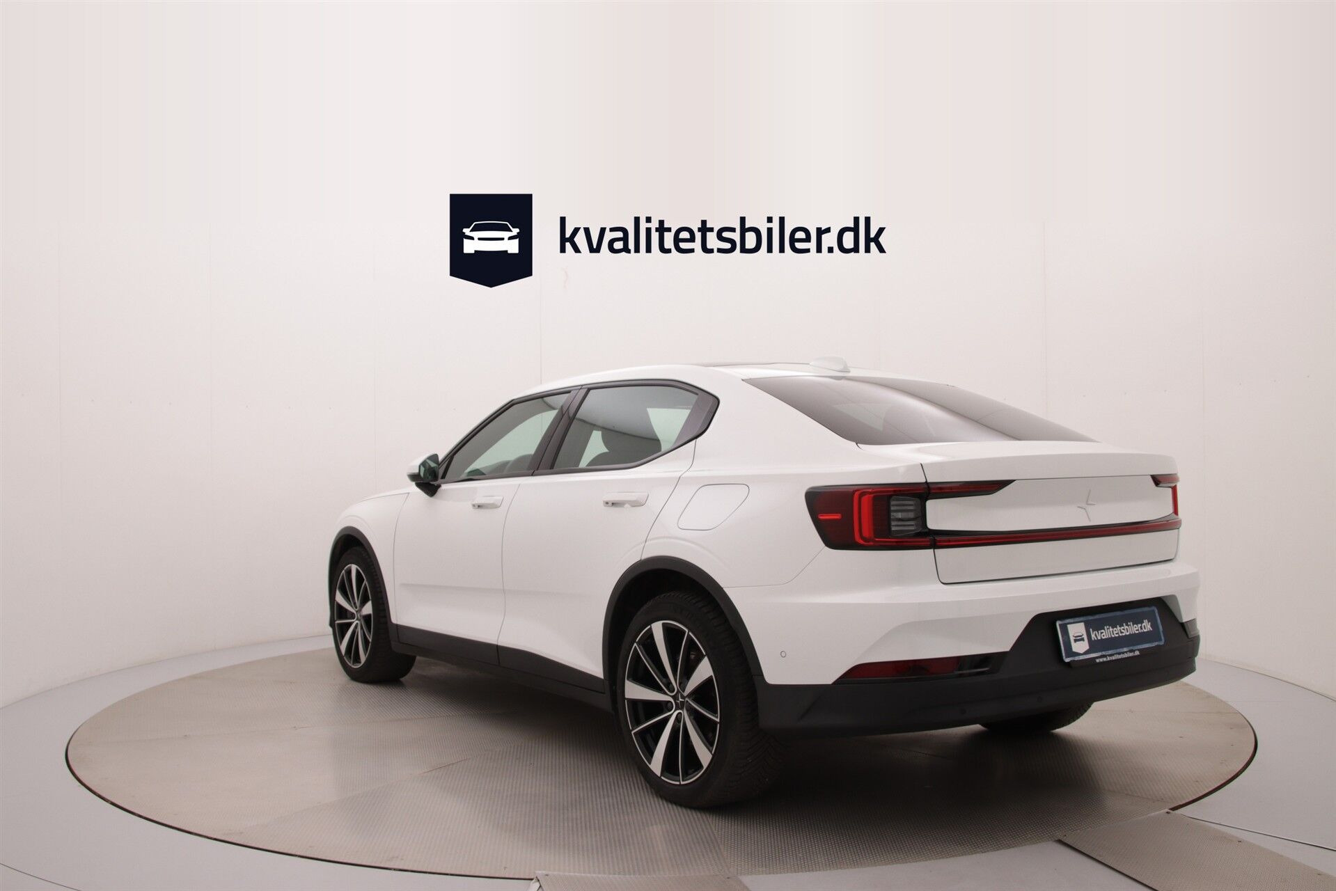 Hvid Polestar 2 fra 2023