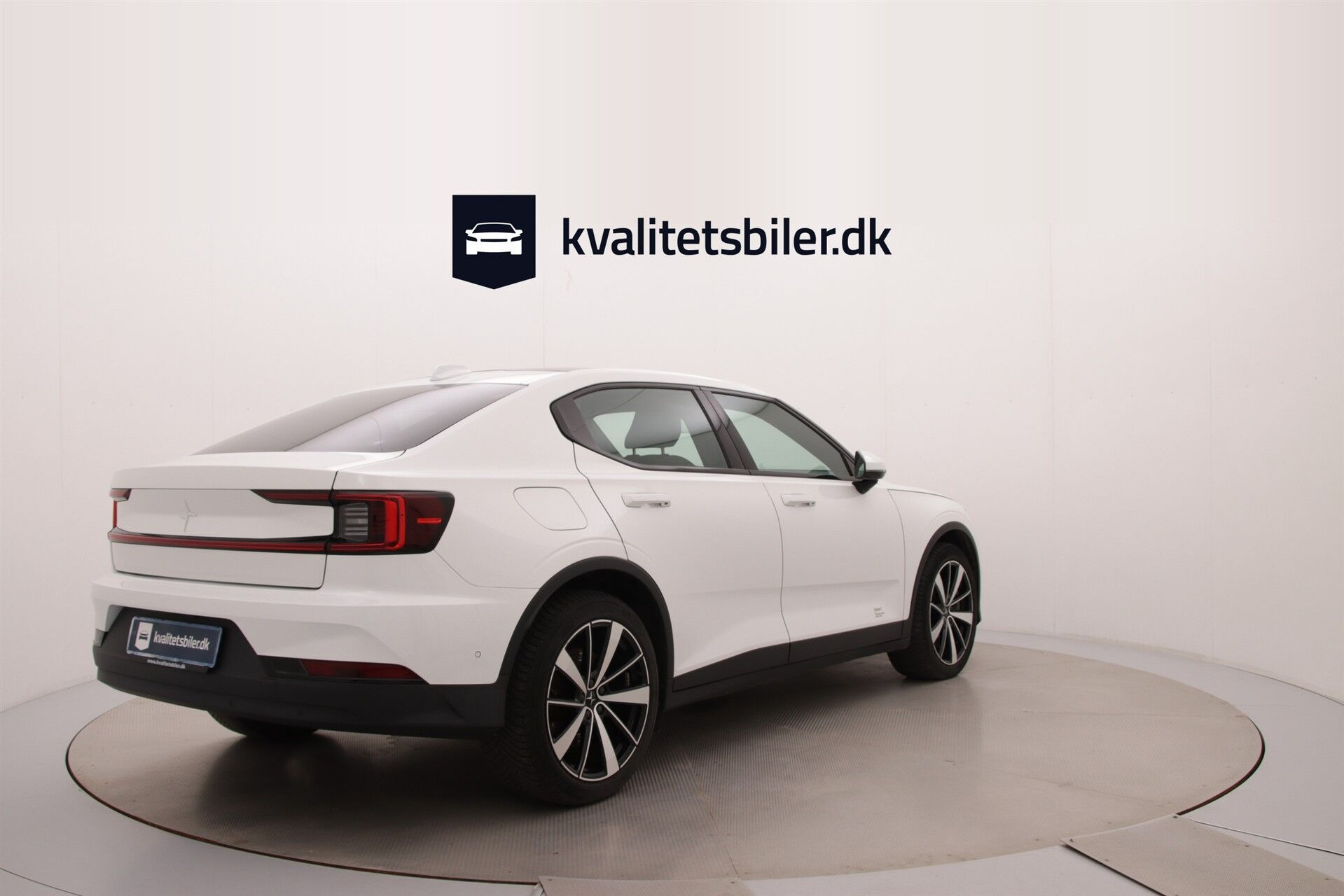 Hvid Polestar 2 fra 2023