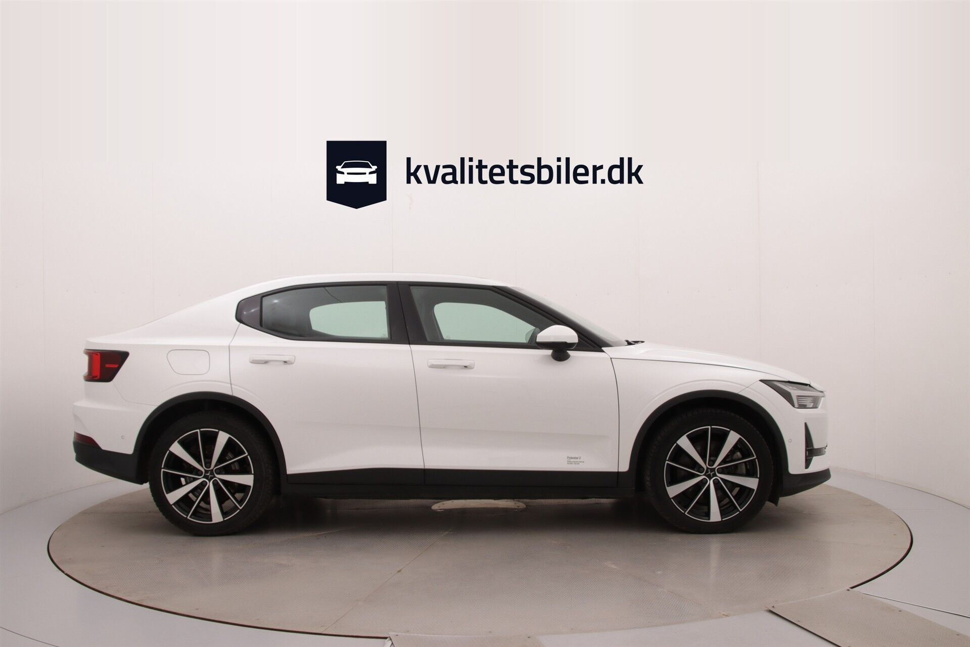 Hvid Polestar 2 fra 2023