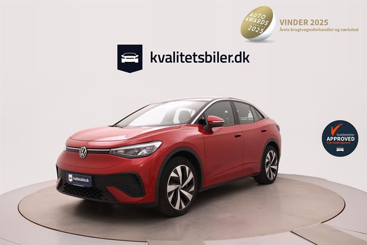 Rød VW ID.5 fra 2024 set udefra