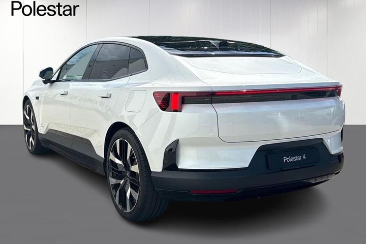 Hvid Polestar 4 fra 2025