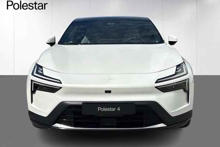 Hvid Polestar 4 fra 2025