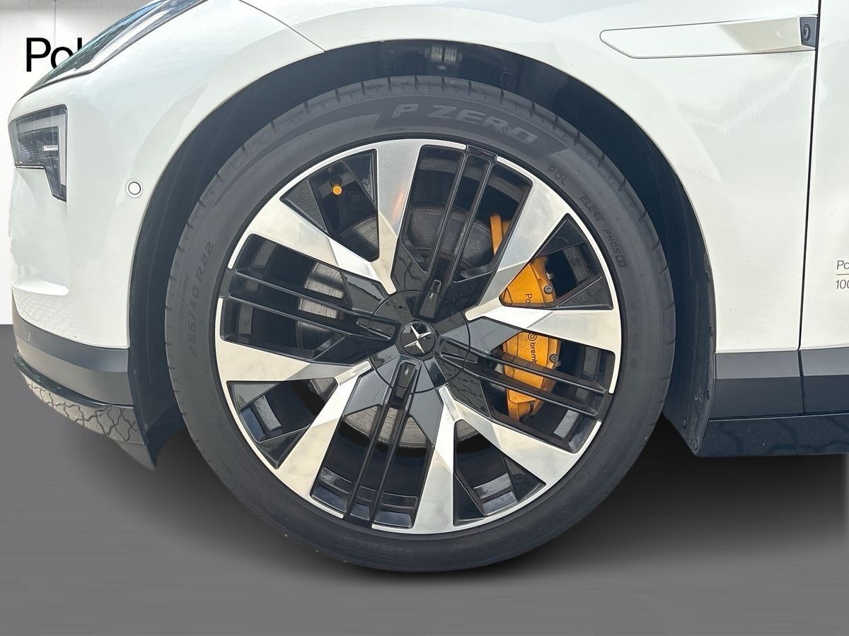 Hvid Polestar 4 fra 2025