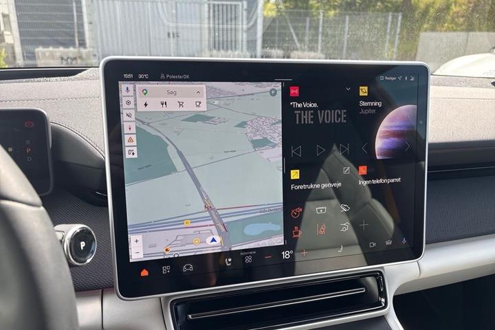 Hvid Polestar 4 fra 2025
