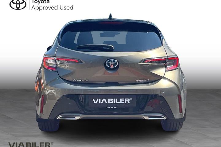 Bronze Toyota Corolla fra 2020