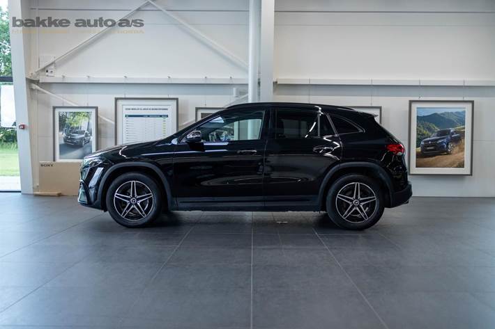 Sort Mercedes EQA 250+ fra 2022