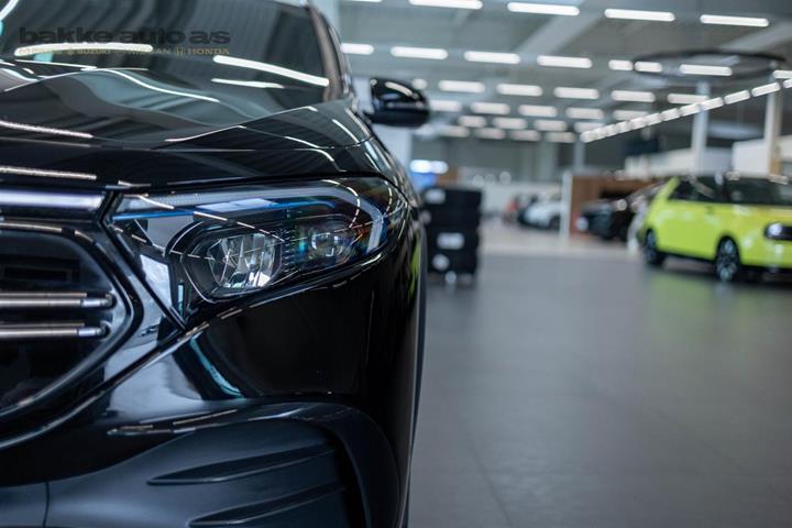 Sort Mercedes EQA 250+ fra 2022