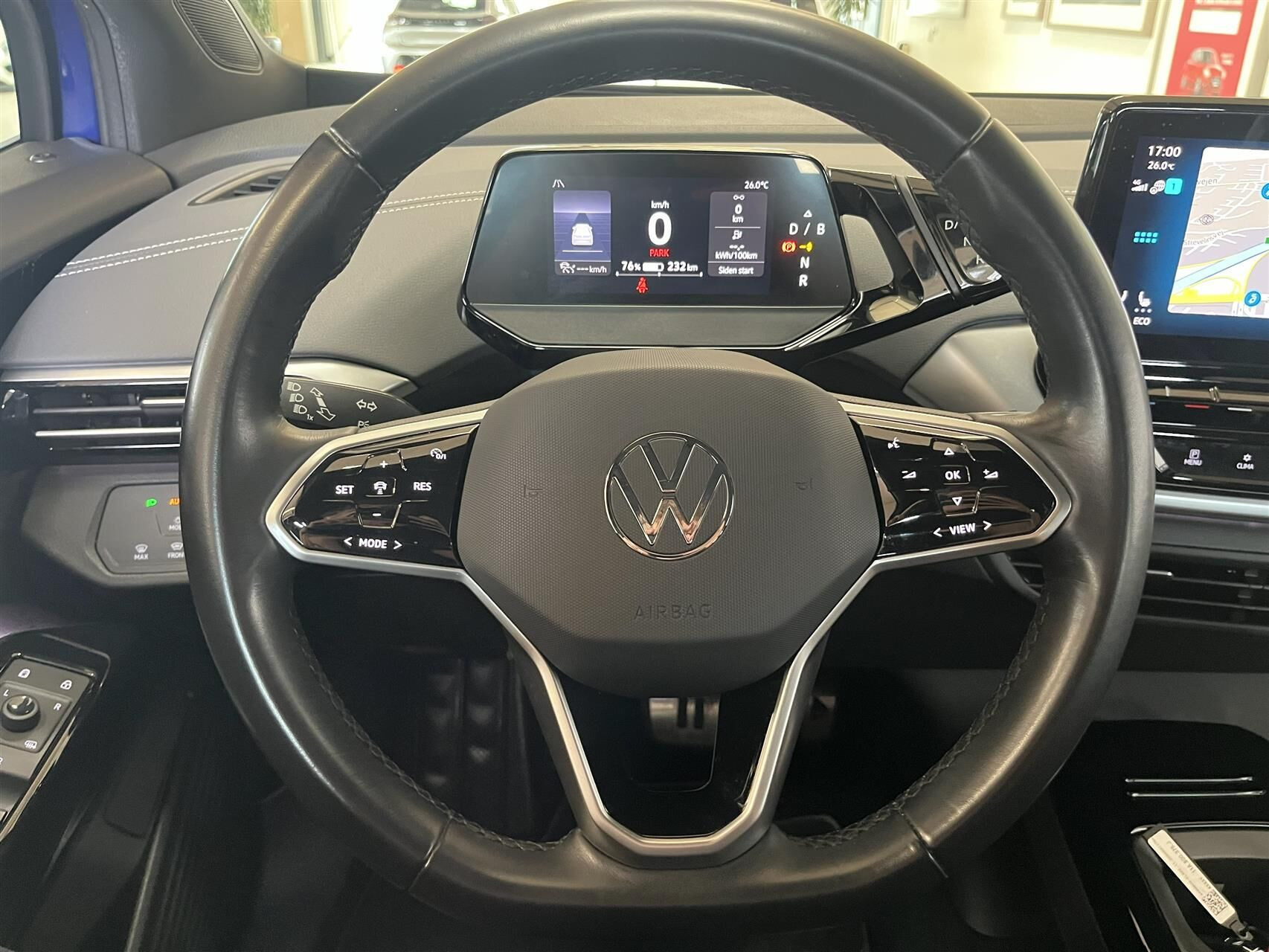 Blå VW ID.4 fra 2023