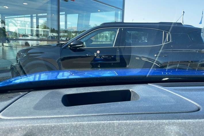 Blå Ford Capri fra 2025