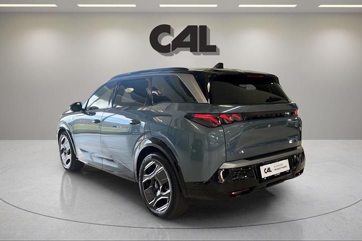 Blå Peugeot e-5008 fra 2025