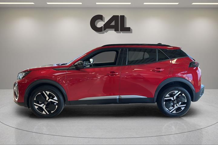 Rød Peugeot 2008 fra 2024
