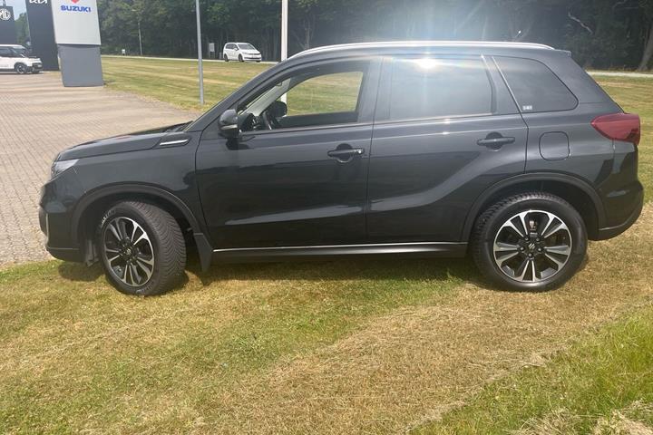 Sort Suzuki Vitara fra 2021