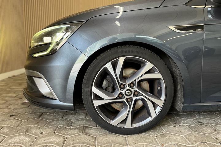 Grå Renault Mégane fra 2017