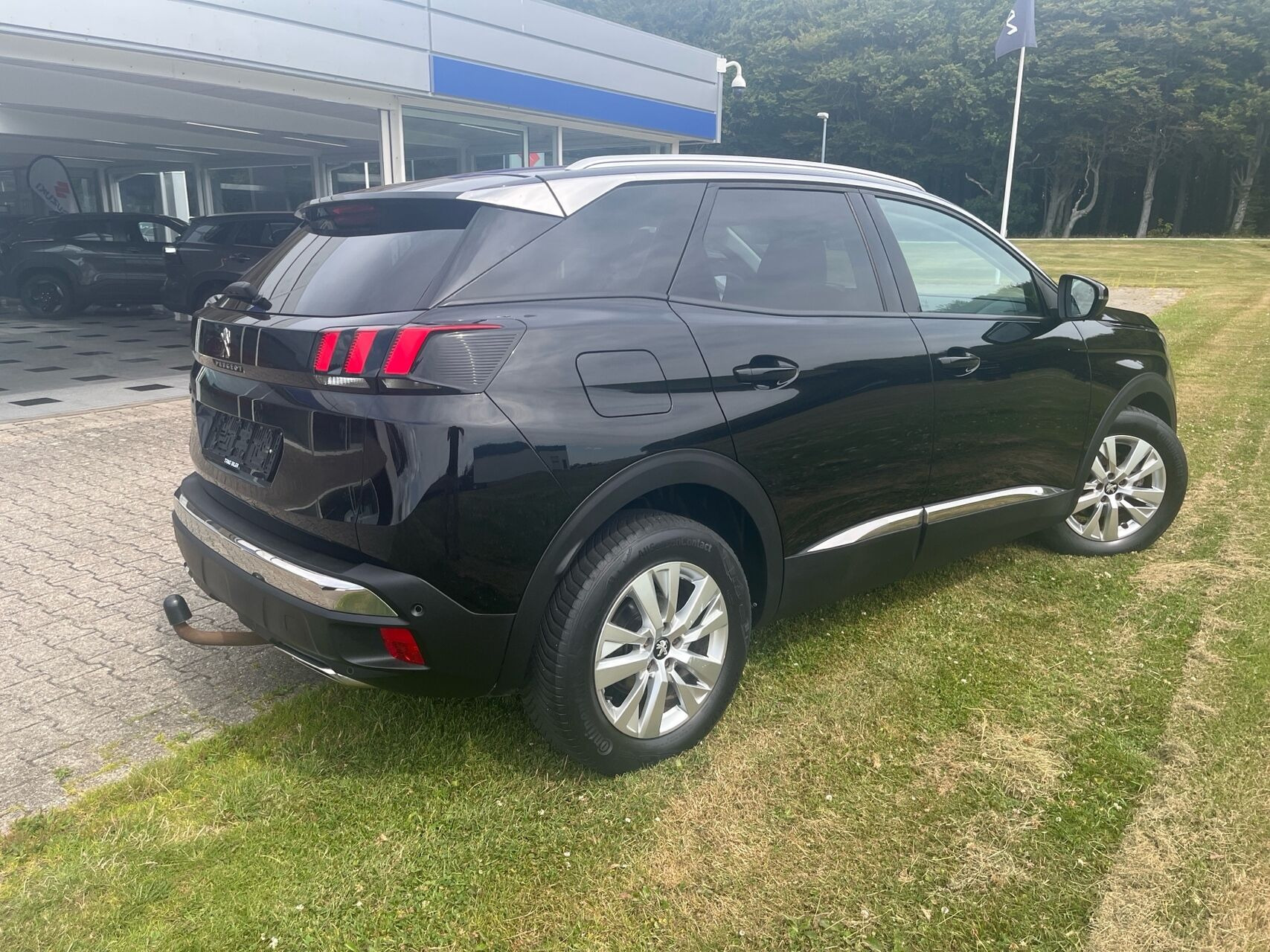 Sort Peugeot 3008 fra 2017