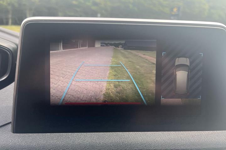 Sort Peugeot 3008 fra 2017