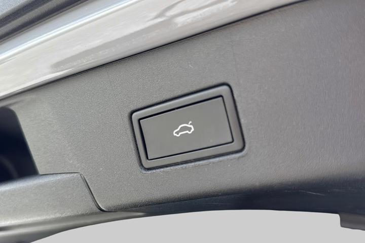 Grå VW ID.4 fra 2022