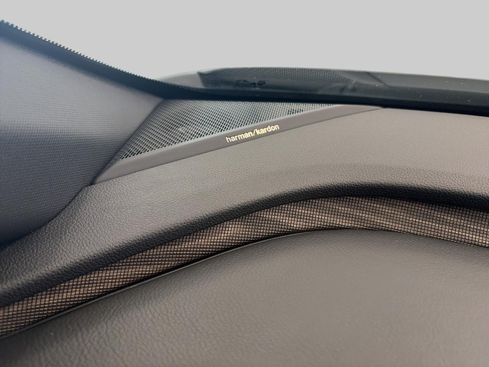 Grå Renault Megane E-Tech fra 2022