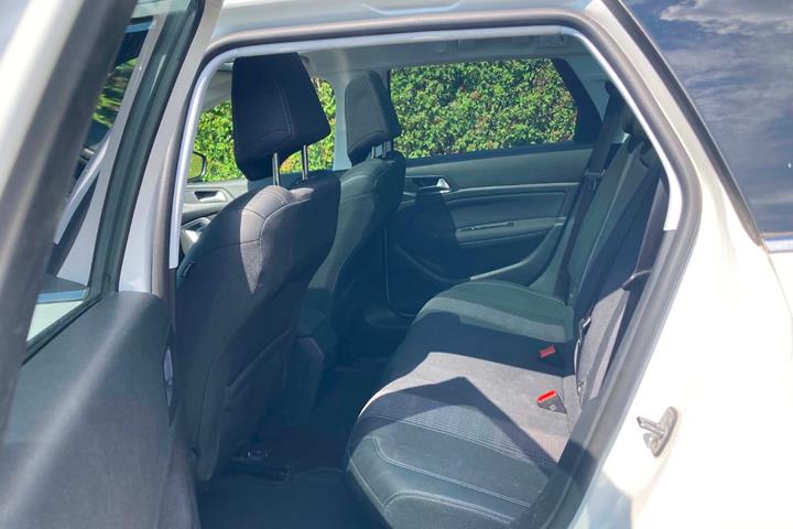 Hvid Peugeot 308 fra 2019