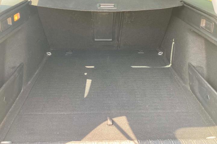 Hvid Peugeot 308 fra 2019