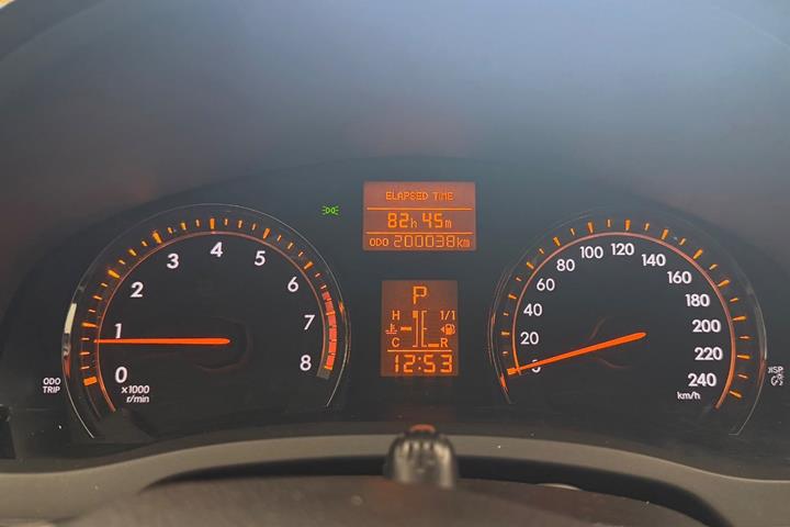 undefined Toyota Avensis fra 2010